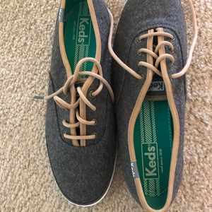 Keds grey & tan sz 8.5